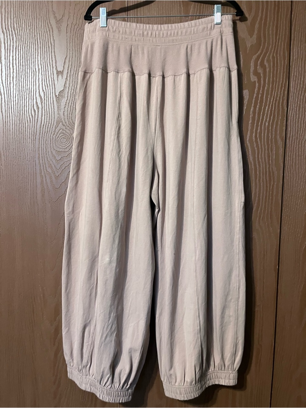 Free People Pocket Pants in Light Taupe - Picture 3 of 6